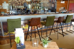 foto brasserie de lounge voor bord min